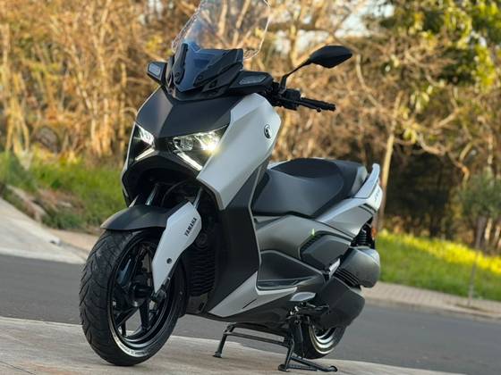 YAMAHA XMAX 250 CONNECTED ABS YAMAHA XMAX 250 CONNECTED ABS